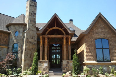 Example of a mountain style exterior home design in Indianapolis