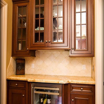 wetbar design with wine cooler by Bay Area residential contractor