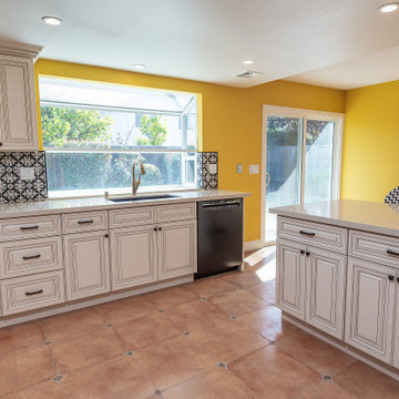 TRADITIONAL STYLE KITCHEN