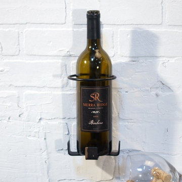 Metal Wall Mount Wine Bottle Holder