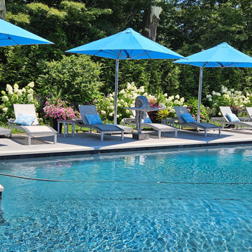 Super Style Lifestyle in the Hamptons Behind the Hedges
