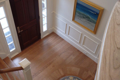 Example of a trendy entryway design in Boston