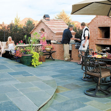 Grills and Outdoor Kitchens