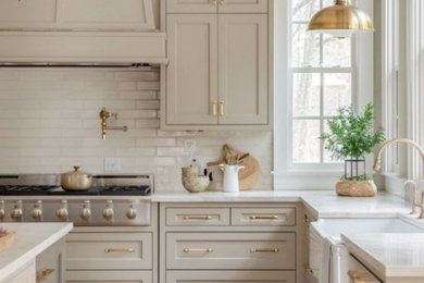 Kitchen photo in San Diego