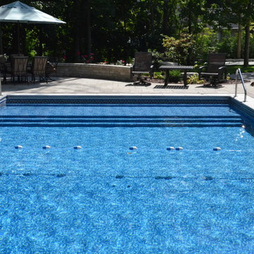 Sun Shelf - Vinyl-Lined Swimming Pool