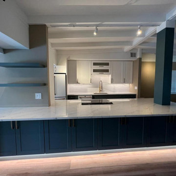 Beautiful Modern Kitchen Remodel Done in Two-Tone Color Cabinets
