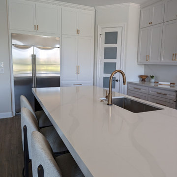 Black and white oak kitchen