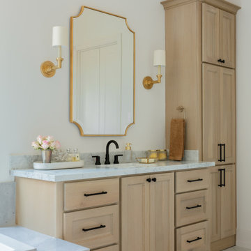 Custom Design | Build: Lake Kent Transitional