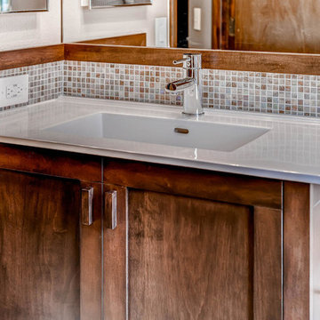 California Contemporary Bath