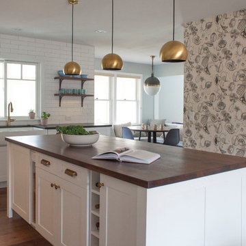 MODERN FARMHOUSE KITCHEN