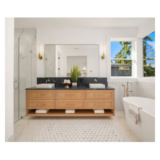 Bellevue Contemporary - Transitional - Bathroom - Seattle - by Baluco ...