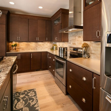 Door style: Horizon | Species: Red Oak SG | Finish: Coffee