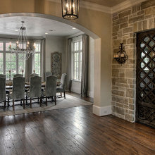 Ruff House: Moulding/Walls/Details