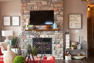 Family room - rustic family room idea in Toronto
