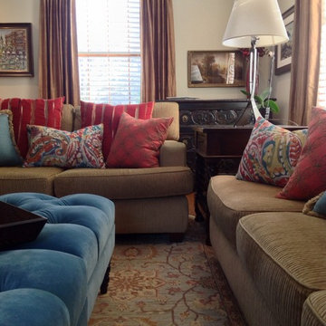 Living Room in Baie d'Urfe