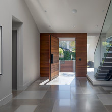 Front Entry/stairs