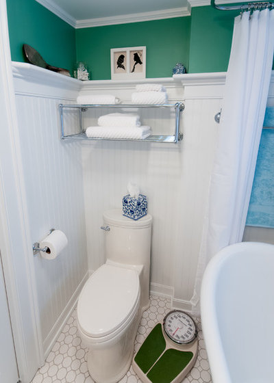 Классический Ванная комната by INSPERIORS, LLC