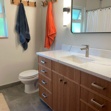 Wendy's New Bathroom Cabinetry