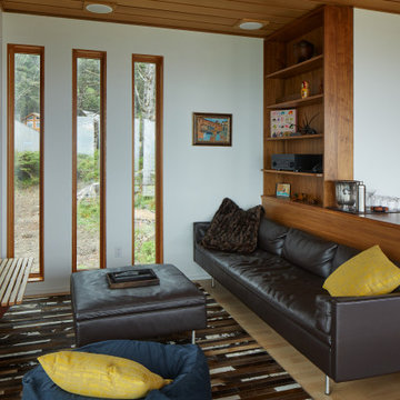 Falcon Cove Residence