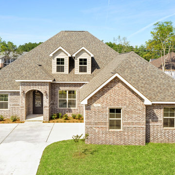 The Allen II Elevation B - Courtyard Entry