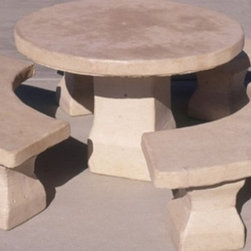 Child's Rhea Round Table Set - Outdoor Dining Tables