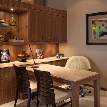 Puck LED Under Cabinet by Edge Lighting