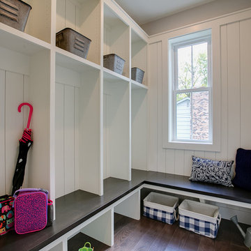 Farmhouse Chic Hits Minneapolis Suburb!!