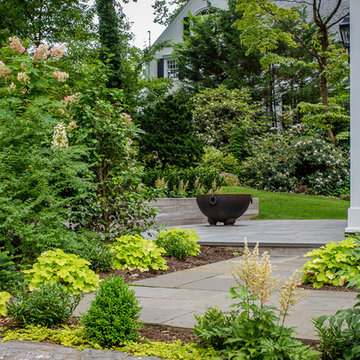 A Green and White Garden