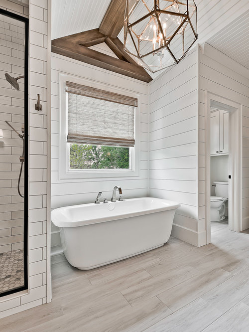 Landhausstil Badezimmer mit Porzellanfliesen Ideen, Design & Bilder | Houzz