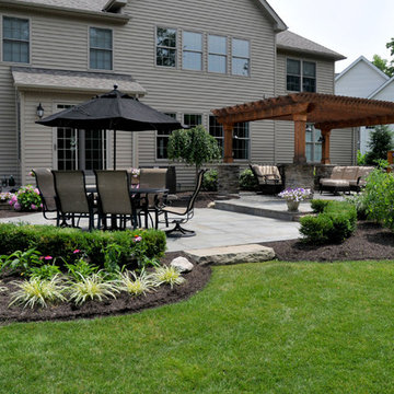 Avon Lake Residence