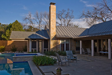 Example of a trendy patio design in Dallas