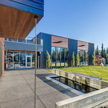 Hillside Private Aviation Home