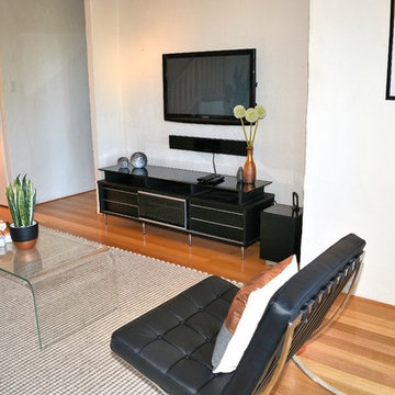 Swingin' South Perth - a million dollar sassy townhouse.
