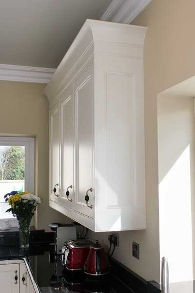 Deluxe Handcrafted & Hand-painted In-Frame kitchen,