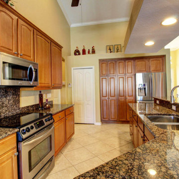 2807 SW 40th Street: Occupied Home Staging/redesign