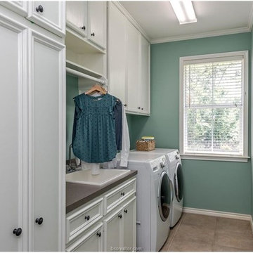 701 Kingsmill Court, College Station, TX 77845