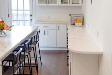 Example of a minimalist home design design in Minneapolis