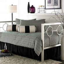 bellas bed