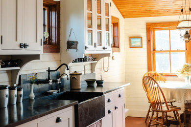 Kitchen - kitchen idea in Portland Maine
