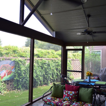 Farmers Branch Screened Porch