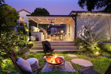 Mid-sized contemporary backyard garden in Sydney.