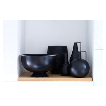 cuisine noire mate avec cellier