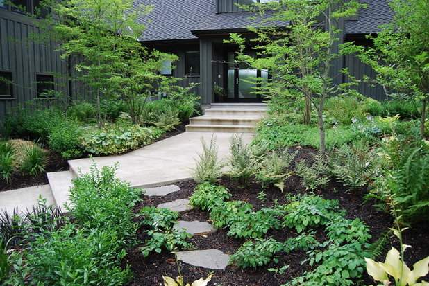 Contemporary Landscape by Samuel H. Williamson Associates