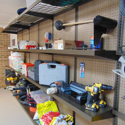 ShoreWall Garage - Display And Wall Shelves 