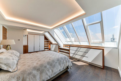 Contemporary bedroom in London.