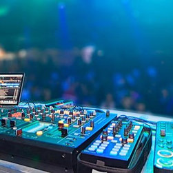 A Tailor-Made Dj and Audio Hire Solution For Your Events in Sydney - Lighting Hardware And Accessories