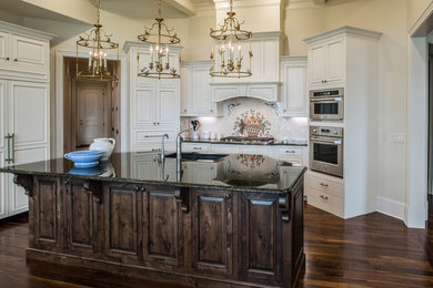 Example of a classic kitchen design in Other