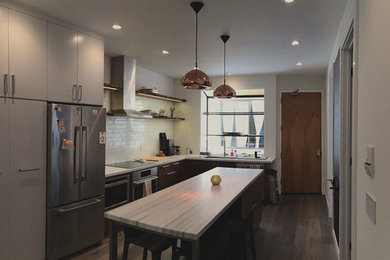 Trendy kitchen photo in San Francisco