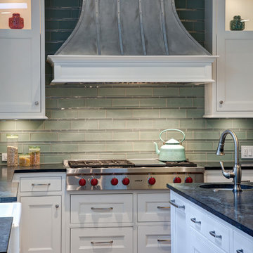 Transitional Cottage Kitchen - Glenview, IL