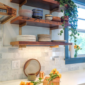 Transitional Farmhouse Kitchen in Vancouver, WA